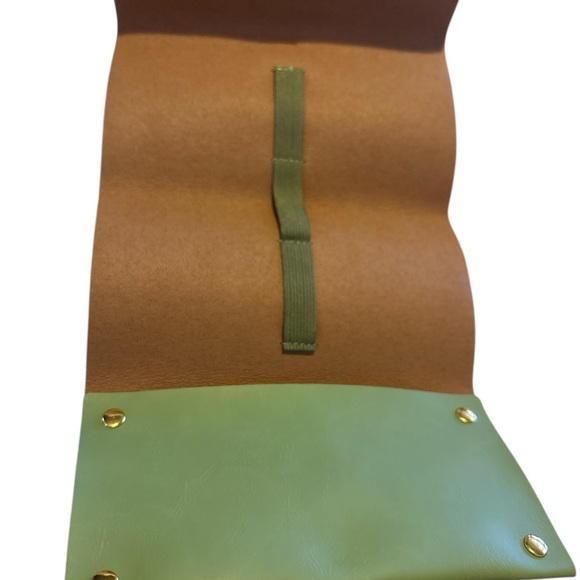 🔥 Stylish Eyewear Collection with Accessories Lot 7 pieces varied. 🔥 - Picture 5 of 6